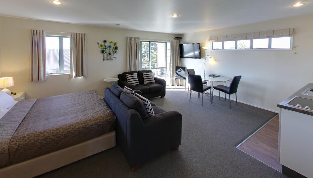 Westport Spa Motel Экстерьер фото
