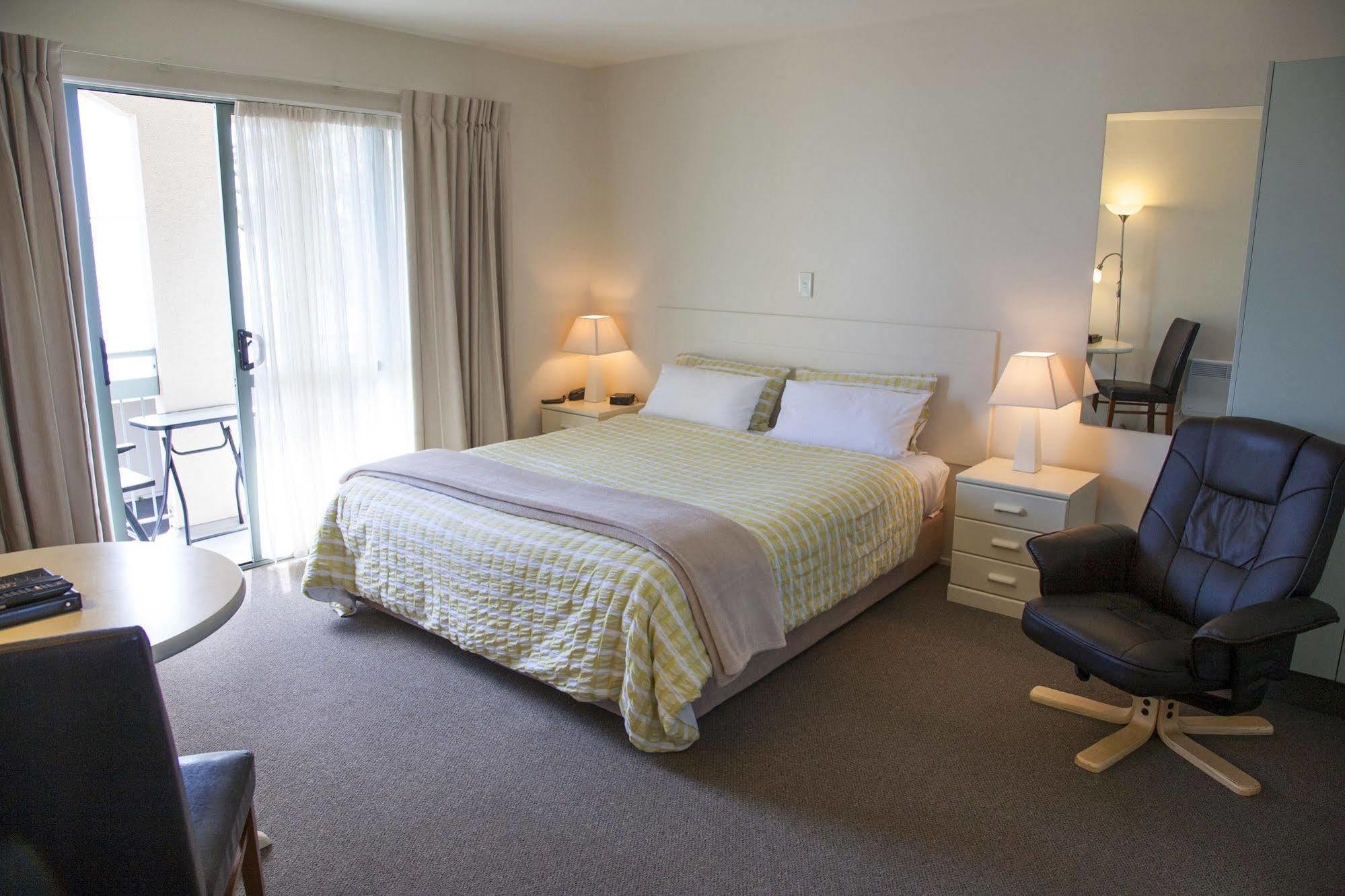 Westport Spa Motel Экстерьер фото