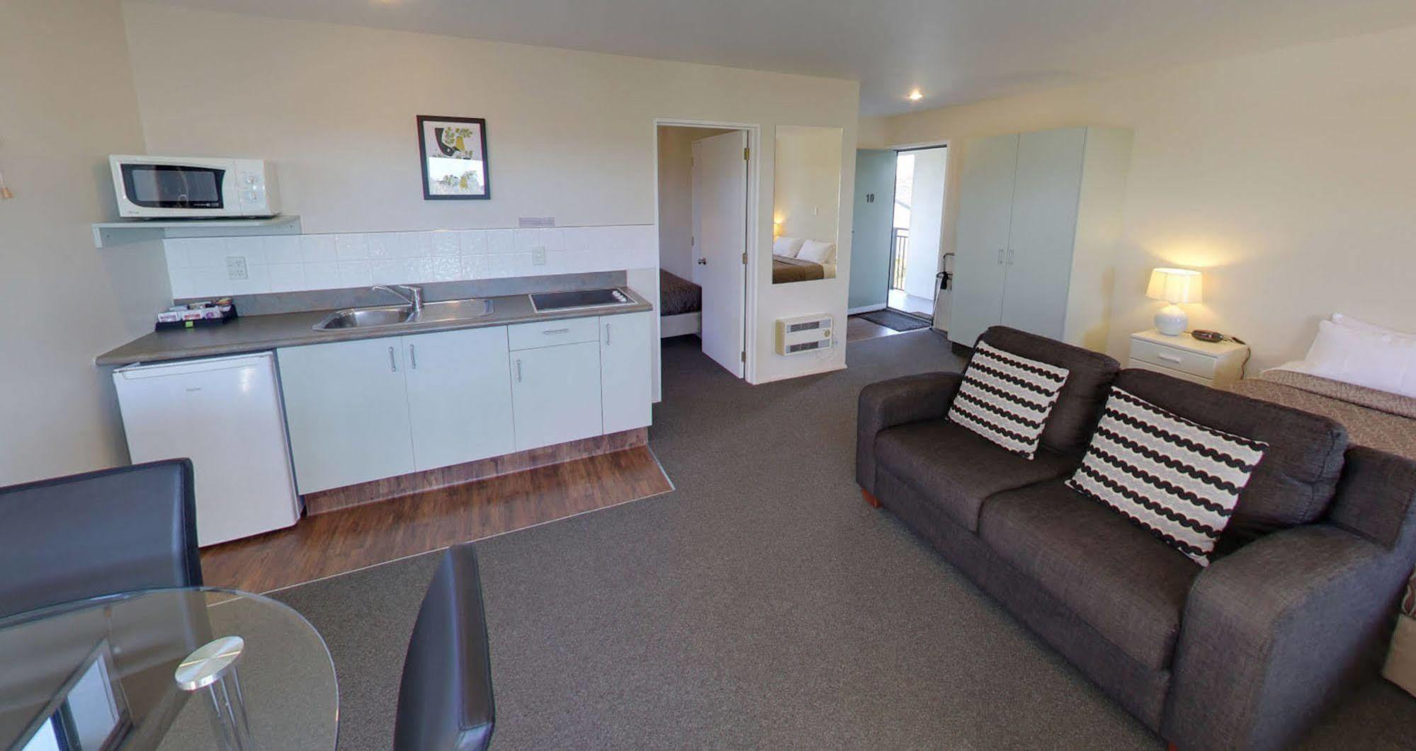 Westport Spa Motel Экстерьер фото
